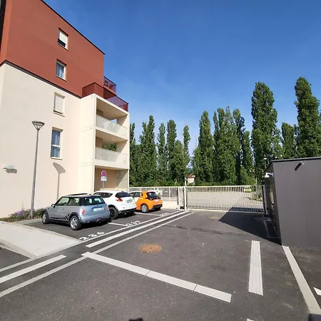 Aparthotel Domitys - La Licorne